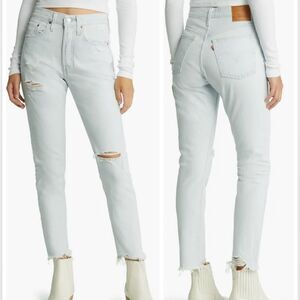 Levi’s 501 Women’s Distressed Raw Hem Straight Leg Light Blue Wash Jeans 26 NWT
